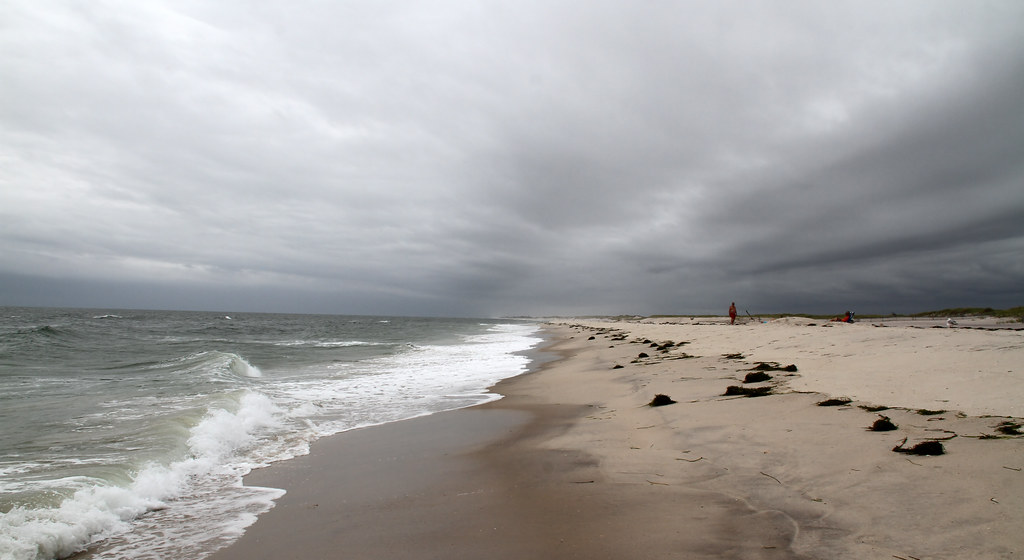 Ponquogue Beach